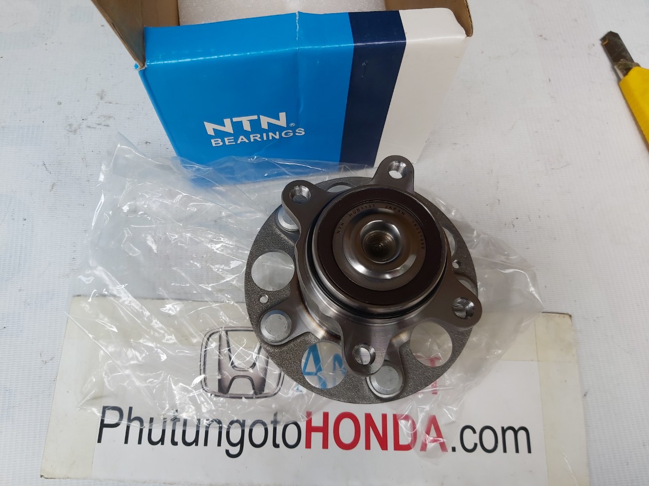 Cụm bi moay ơ sau xe Honda CIVIC